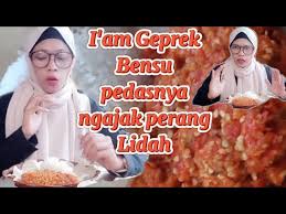 Simak ulasan harga ayam geprek bensu terlengkap berikut ini. I Am Ayam Geprek Bensu Pedasnya Ngajak Perang Lidah Youtube