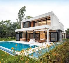 Weitere ideen zu walmdach, dachfläche, dachformen. 75 Moderne Hauser Mit Walmdach Ideen Bilder Januar 2021 Houzz De