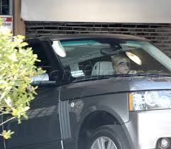 View and download for free this land rover range rover garage wallpaper which comes in best available resolution of 2000x1333 in high quality. Jennifer Aniston Was Spotted Exiting A Parking Garage In Her Range Rover Recently Www Jaguarsanjuantx Com Land Rover Range Rover Jennifer Aniston