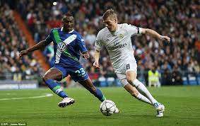 Is it true that toni kroos is not a big fan of wearing shin guards? Watching The Game Today I Noticed That Tony Kroos Doesn T Wear Shinguards R Soccer Ronaldo Games Today Tony