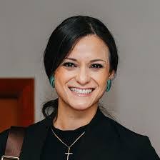 Eileen Ennis's Instagram, Twitter & Facebook