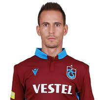 وأعلنت إدارة نادي ‎أهلي جدة التعاقد مع المدافع البرازيلي دانكلير بيريرا صاحب ال29. Ø§Ù„Ù„Ø§Ø¹Ø¨ Ø¬ÙˆØ§Ùˆ Ø¨ÙŠØ±ÙŠØ±Ø§