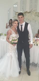 U juventus danas je ozakonio višegodišnju vezu sa studenticom fizioterapije iz zagreba, marijom pavičić. Reprezentativac Srbije Zakleo Se Prelepoj Miljani Na Vecnu Ljubav Pogledajte Kako Je Izgledala Glamurozna Svadba U Vrnjackoj Banji Kurir Tv