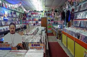 Also cds, memorabilia, and other cool rock/ pop music related stuff. Rock And Roll Heaven Orlando S Best Record Store