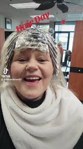 Dina Robinson's Instagram, Twitter & Facebook