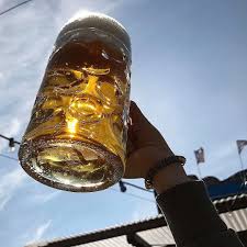Die Kruge Hooooooooch Plarrer Augsburg Bier Schaller Instagram Instagram Posts Bean Boots