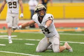 It is a lutheran university with about 4,500 students from over 50 countries on a campus of 350 acres (140 ha). Valparaiso University Football To Play Six Game Schedule In The Spring Chicago Tribune