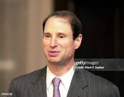 2,558 Wyden Stock Photos, High-Res Pictures, and Images