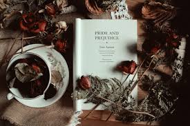 How To Fulfill Your Dark Academia Aesthetic Dreams Whether At Home Or In A Dorm Her Campus Character aesthetic aesthetic photo aesthetic pictures slytherin aesthetic. her campus