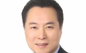 Janet Harbison's Instagram, Twitter & Facebook