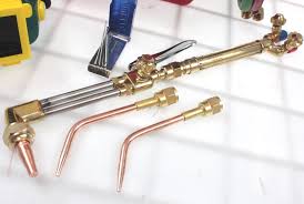 If the kit is also a welding kit there should also be an oxygen regulator and the two. Complete Oxygen Acetylene Oxy Welding Cutting Weld Torch Regulator Tanks Kit Econosuperstore
