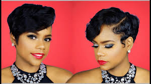 This short hair style looks breathtaking with messy curls at the crown. How I Style My Layered Pixie Cut W Waves At Home Relaxed Short Hair Hair Tutorial Leann Dubois Youtube
