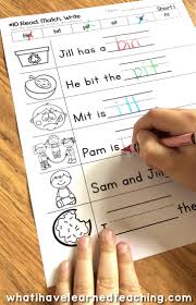 Reading cvc words sentences put the words in order to form a sentence id: Short I Phonics Worksheets Short I Cvc Words