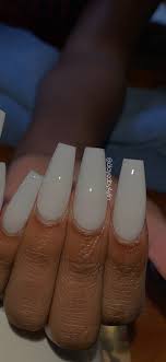 I Lean On Twitter White Acrylic Nails White Glitter Nails Simple Nails