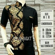 Bluk batik satu ini merupakan kombinasi batik lurik dan parang. Baju Batik Exclusive Prada Kemeja Fashion Pria Kombinasi Fashion Pria Murah Terlaris Kemeja Pria Shopee Indonesia
