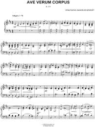 Ave, ave verum corpus natum de maria virgine vere passum immolatum in cruce pro homine cuius latus perforatum unda fluxit et sanguine esto nobis praegustatum in mortis examine in mortis examine. Ave Verum Corpus K 618 Sheet Music 29 Arrangements Available Instantly Musicnotes