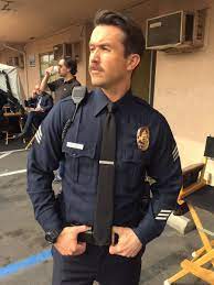 Sorry, the video player failed to load. Rob Mcelhenney On Twitter Fx Will Soon Announce The Fargofx Spinoff Officer Hunt Alas Hunt Dies Of Syphilis In The Pilot Show Wins 20 Emmys Https T Co Zqel1wyneq