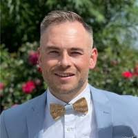 300+ profilů „Konze“