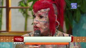 l'impressionante métamorphose de María José Cristerna aka "the vampire  women"