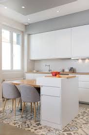 Le Charme D Une Verriere Cuisine Appartement Salle A Manger Classique Cuisines Maison