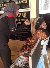 Terbaru hari ini apabila seorang wanita mendedahkan penipuan sebuah kedai baiki kereta di sungai petani. Tentang Kami Online