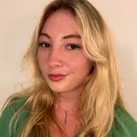 Michelle Dingle's Instagram, Twitter & Facebook