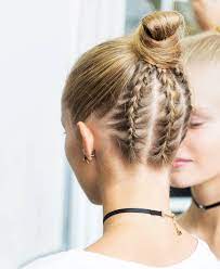 If You Re Feeling Ambitious Before Your Next Music Festival Give Three Upside Down French Braids A Cool Braid Hairstyles Braided Hairstyles Easy Under Braids
