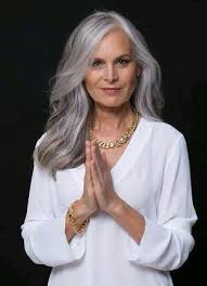 Lovely Haarschonheit Haar Styling Silbergraue Haare