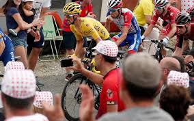 Au lendemain du jour de repos à albi, caleb ewan s'est imposé au sprint à toulouse, ce mercredi lors de la 11e étape du tour de france. Tour De France 2019 Pinot Alaphilippe Un Jour De Gloire Le Parisien