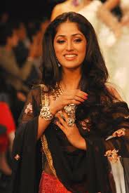 Image result for yami gautam in action jackson blue saree