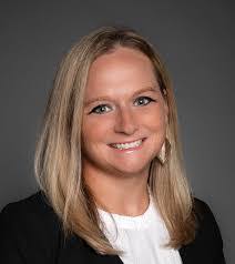 Cynthia Hanson's Instagram, Twitter & Facebook