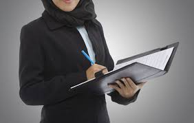 Masalah yang sering dihadapi oleh organisasi berkaitan dengan kes disiplin pekerja ialah dari segi pengendalian kes.sekiranya kes disiplin pekerja tidak diuruskan dengan betul, kemungkinan besar kes tersebut tidak dapat disabitkan atau organisasi akan gagal di dalam perbicaraan. Larangan Bertudung Masih Jauh Dari Penyelesaian Wafiq