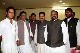 Modi in digvijay singh's son's wedding. Congress General Secretary Digvijay Singh S Son Jaiwardhan Singh At The Assembly