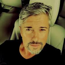 Wall Street (1987): Amazon.de: Sheen, Charlie, Douglas, Michael, Hannah,  Daryl, Sheen, Martin, Stamp, Terence, Young, Sean, Tunie, Tamara, Holbrook,  Hal, Stone, Oliver, Sheen, Charlie, Douglas, Michael: DVD & Blu-ray