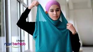Cara pakai shawl di leher. 56 Cara Pakai Shawl Panjang Simple Mudah Dan Cantik Cara Pakai Selendang Terkini 2016