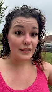 Karin Lilly's Instagram, Twitter & Facebook