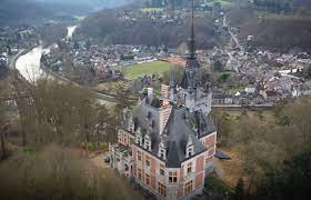 Belgique, région wallonne, namur, andenne. La Boucle De L Ourthe De Tilff Et Esneux Le Jardin De La Ville De Liege