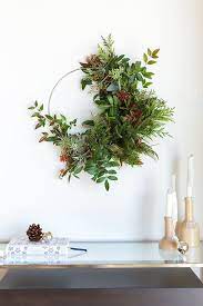 If you're looking for a variety of ideas for modern fall decor that will complement your wreath, you can check out my post about beautiful & simple fall decorations. 30 Modern Fall Wreath Ideas To Update Your Front Door Holiday Wreaths Christmas Diy Chic Christmas