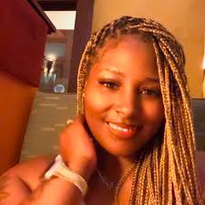 2026 is here. Let Escenzia be part of every moment. ✨ #LongLastingPerfume  #EverydayElegance #EscenziaPh #Escenzia