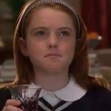 Mia Lucero (@MiaLucerooo)