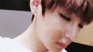 Jeon jungkook/kim taehyung | v/park jimin; Funny Gifs Bts Gif Vsgif Com