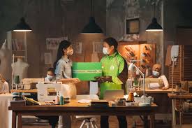 Dengan mergernya gojek dan tokopedia, maka secara otomatis goto menjadi perusahaan dengan layanan yang lengkap. Asm8rty4ophylm