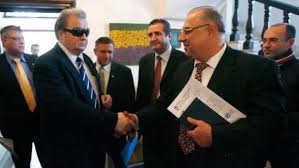 Acolo, el si liliana isi traiesc povestea de dragoste ce dureaza de 33 de ani. Marius Marinescu Despre Decesul Fondatorului Prm Am Pierdut Cel Mai Mare NaÈ›ionalist Al Romaniei Era Un Mare Iubitor De Oameni De Animale B1tv Ro