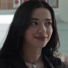 Is it just me or does anyone else thinks this scene kinda let us know Amber  and Riche were the killers?? I mean they greeted eachother so awkwardly :  r/Scream