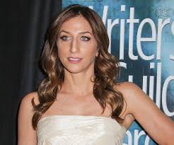 She has a brother named jonah peretti who is the founder of 'buzzfeed'. Chelsea Peretti Bio Facts Family Life Of Actress