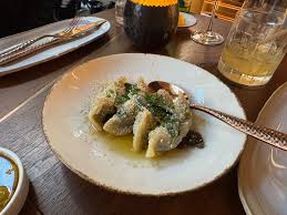 Eating With Ziggy | Dining Well, Spelling Pourly