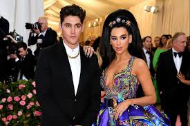 Could wedding bells already be ringing for dua lipa and anwar hadid? Dua Lipa Dating Anwar Hadid Following Breakup With Isaac Carew