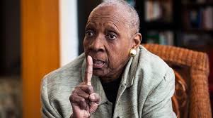 Conceden el premio sustituto al Nobel de Literatura a Maryse Condé