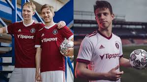 Then ac milan had an opportunity to double their lead in the 36'. Ac Sparta Praha 2021 22 Adidas Kits Todo Sobre Camisetas