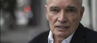 Falleció Tom Bower, actor icónico del cine y la televisión a sus 86 años